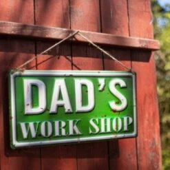 OUTSUNNY Shop -OUTSUNNY Shop La Hacienda Wall Art Dad s Workshop Embossed Metal Sign 40x20 4958635